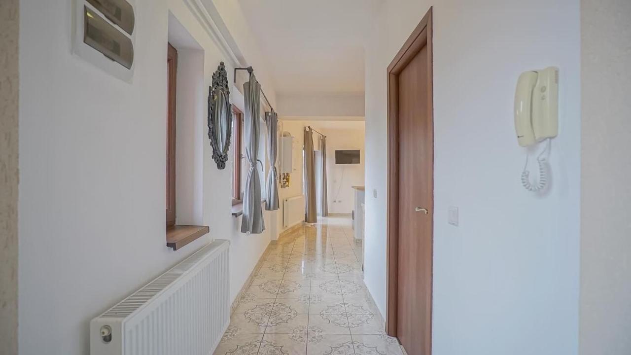 Natura City Center Studio Брашов Екстериор снимка